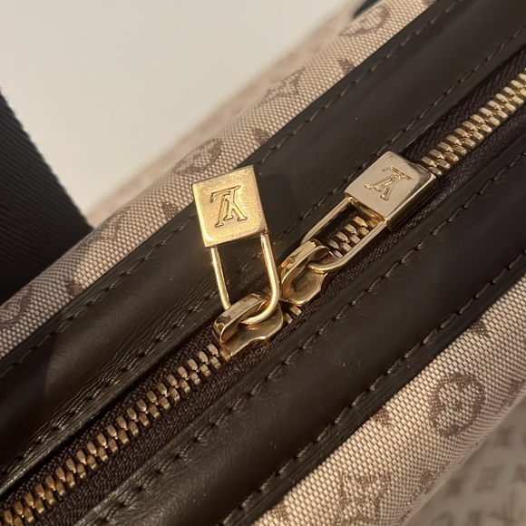 Louis Vuitton Light Tan Brown LV Josephine MG Canvas Handbag - Picture 9 of 17